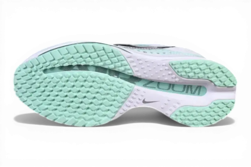 Nike Pegasus Premium – White / Mint Foam | ZoomX + Dual Air Zoom Units 10mm Drop 273g Premium Daily Running Shoe