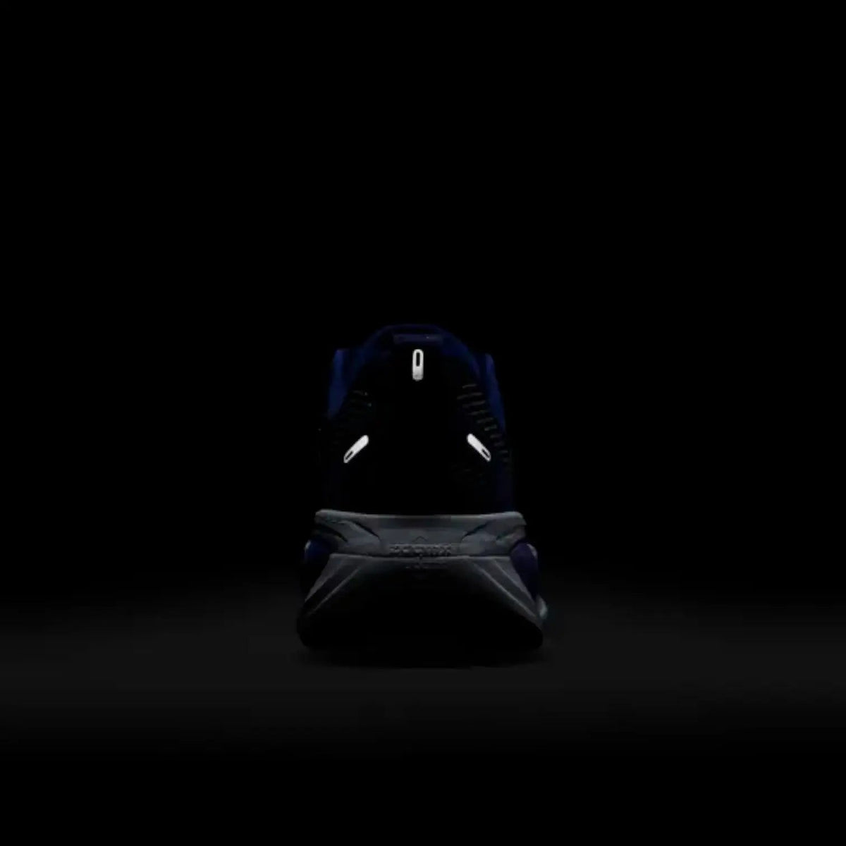 Nike Vomero 18 – Blue Void / Blue Lightning | Max Cushion Daily Trainer