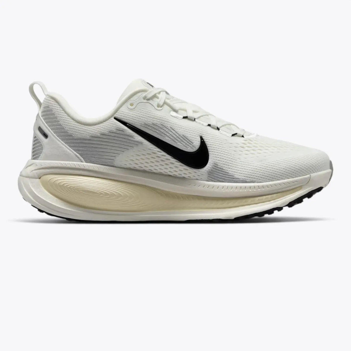 Nike Vomero 18 – Sail / Bright Crimson / Laser Orange | Max Cushion Daily Trainer