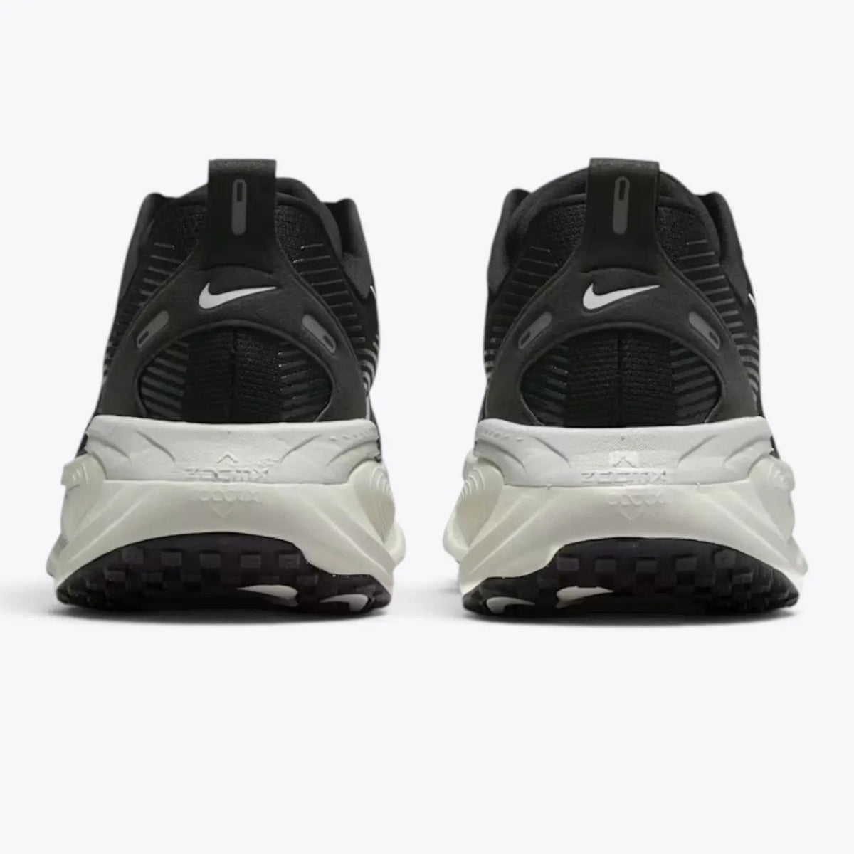 Nike Vomero 18 – White / Black | 46mm ZoomX + ReactX Dual-Foam Max Cushion Timeless Daily Running Shoe