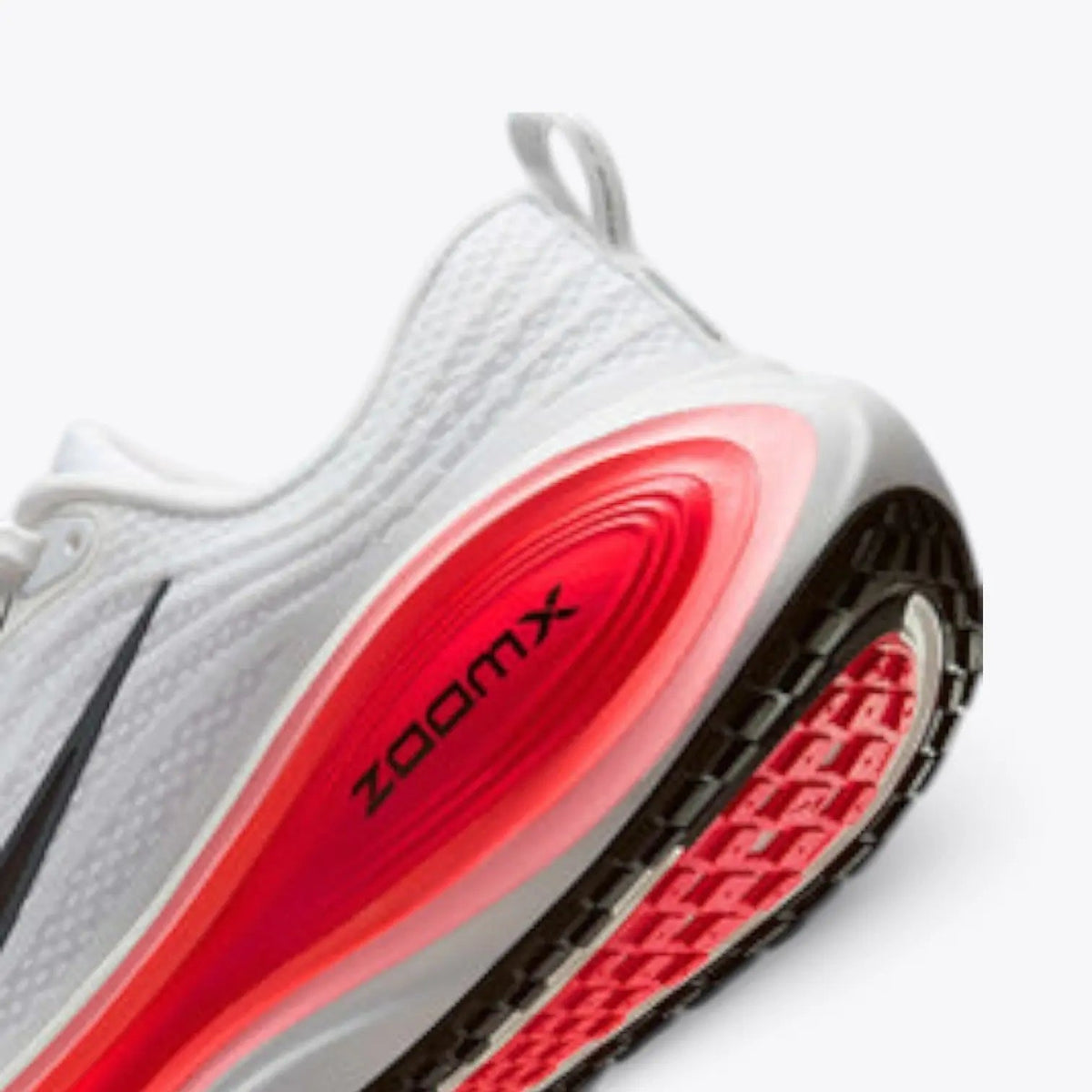 Nike Vomero Plus – White / Bright Crimson | Full-Length ZoomX Concentric Red Gradient Max Cushion Daily Running Shoe