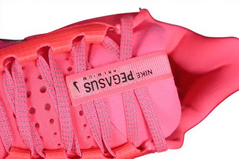 Nike Pegasus Premium – Hyper Pink / Bright Crimson | ZoomX + Visible Zoom Air Trainer