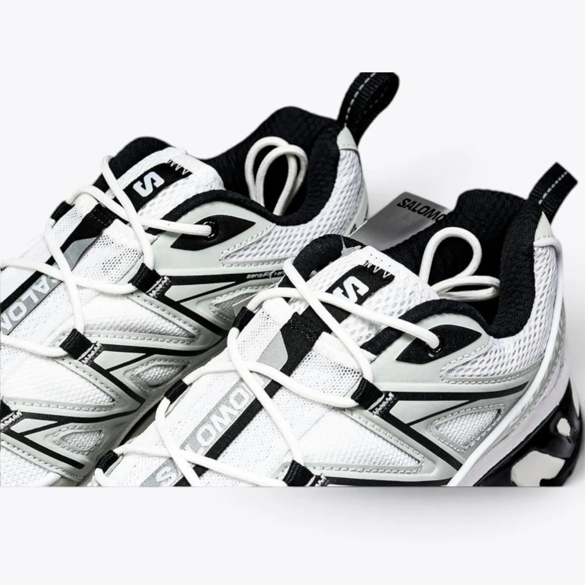 Salomon XT-6 Expanse – White / Metal / Black | AC2 Pronation Control Quicklace Contagrip Outdoor Urban Trail Sneaker